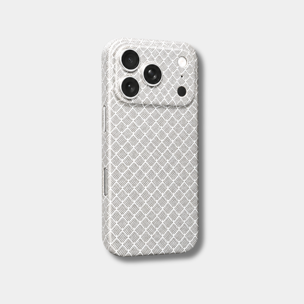 Coque iPhone MONOCOQUE MAILLE Fibernium, tissage carbone et aramide blanc à losanges, plateau photo recouvert
