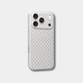 Coque iPhone MONOCOQUE MAILLE Fibernium, tissage carbone et aramide blanc à losanges, plateau photo recouvert
