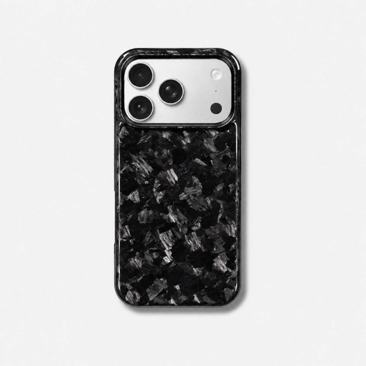 Coque iPhone HALO FORGE Fibernium, vue de dos, carbone forgé, plateau photo apparent