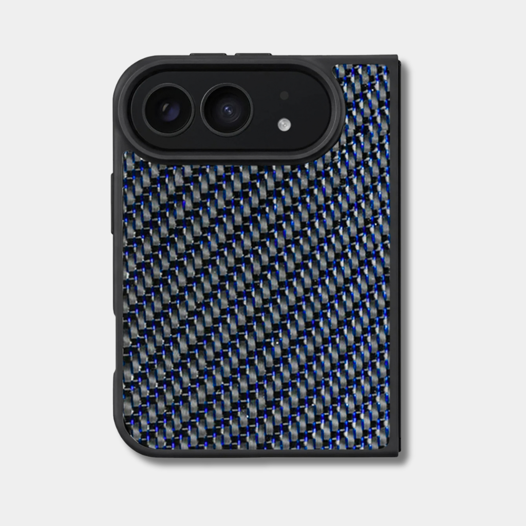Coque iPhone Duo en fibre de carbone tissée colorée, teinte bleu, vue de dos