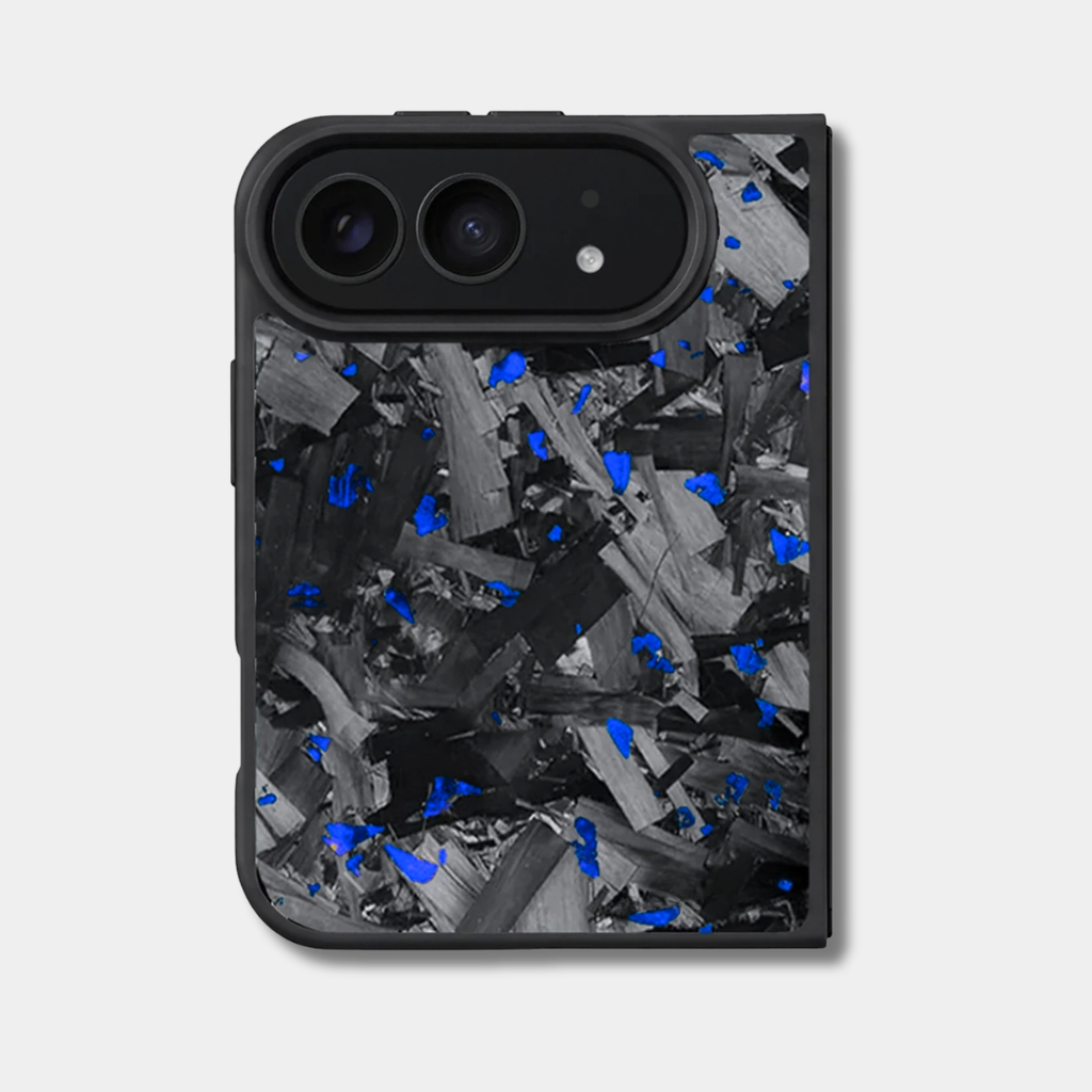 Coque iPhone Duo en carbone forgé coloré Fibernium, teinte bleu, vue de dos