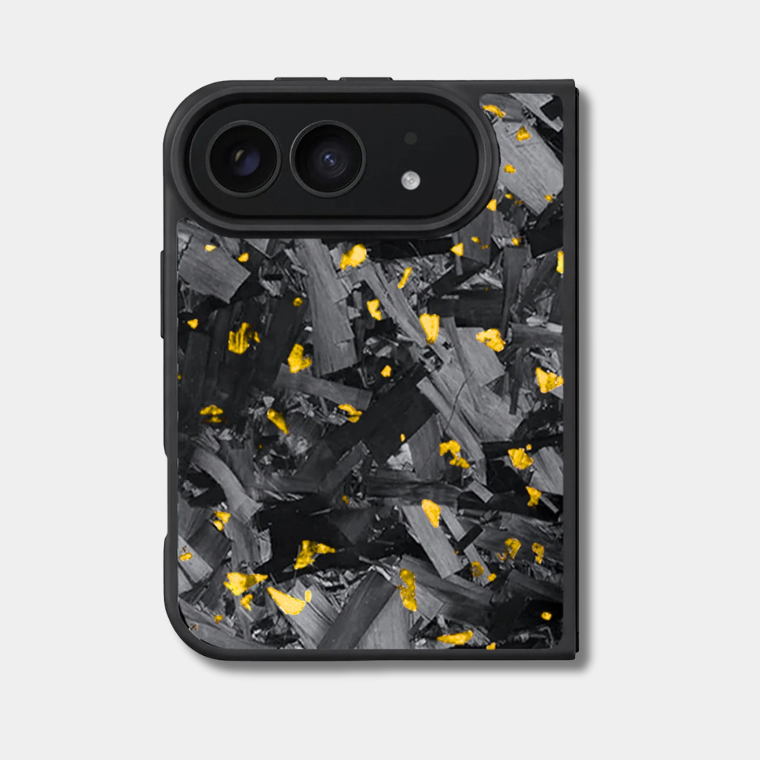 Coque iPhone Duo en carbone forgé coloré Fibernium, teinte or, vue de dos