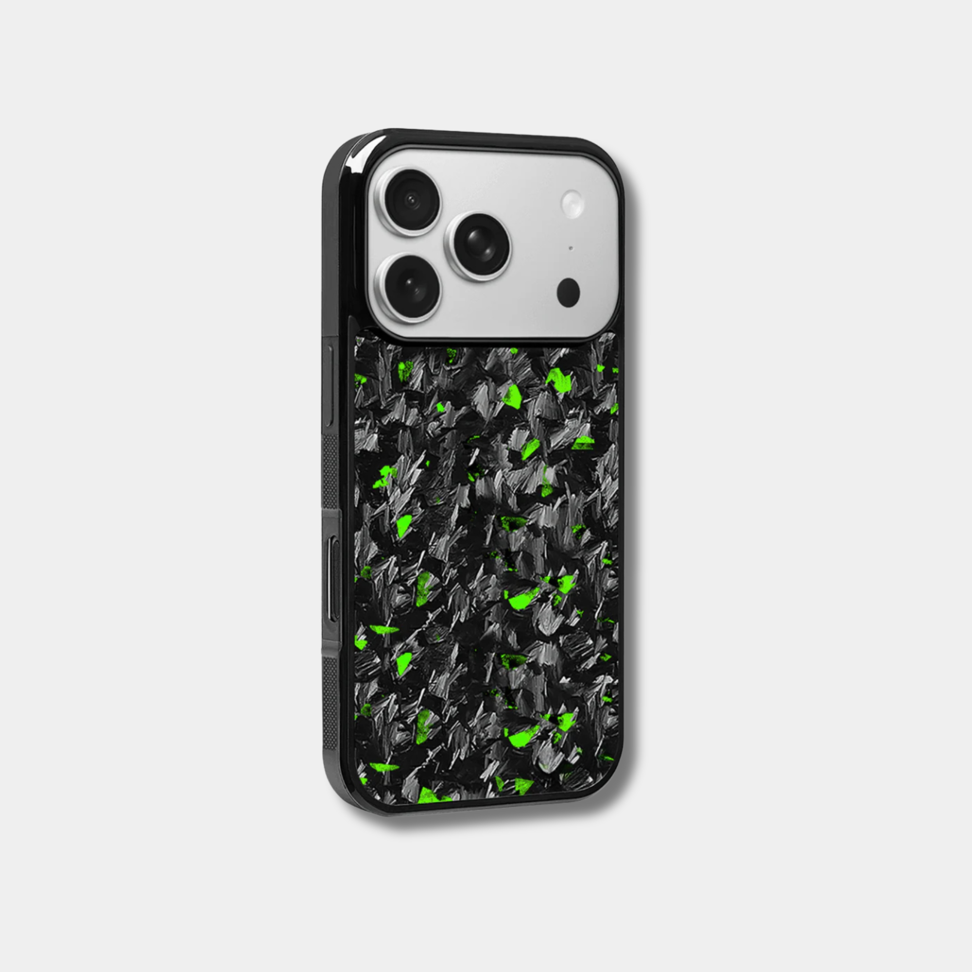 Coque Apple iPhone en carbone BRUTE colorée de la marque Fibernium, design robuste et moderne pour protection élégante.