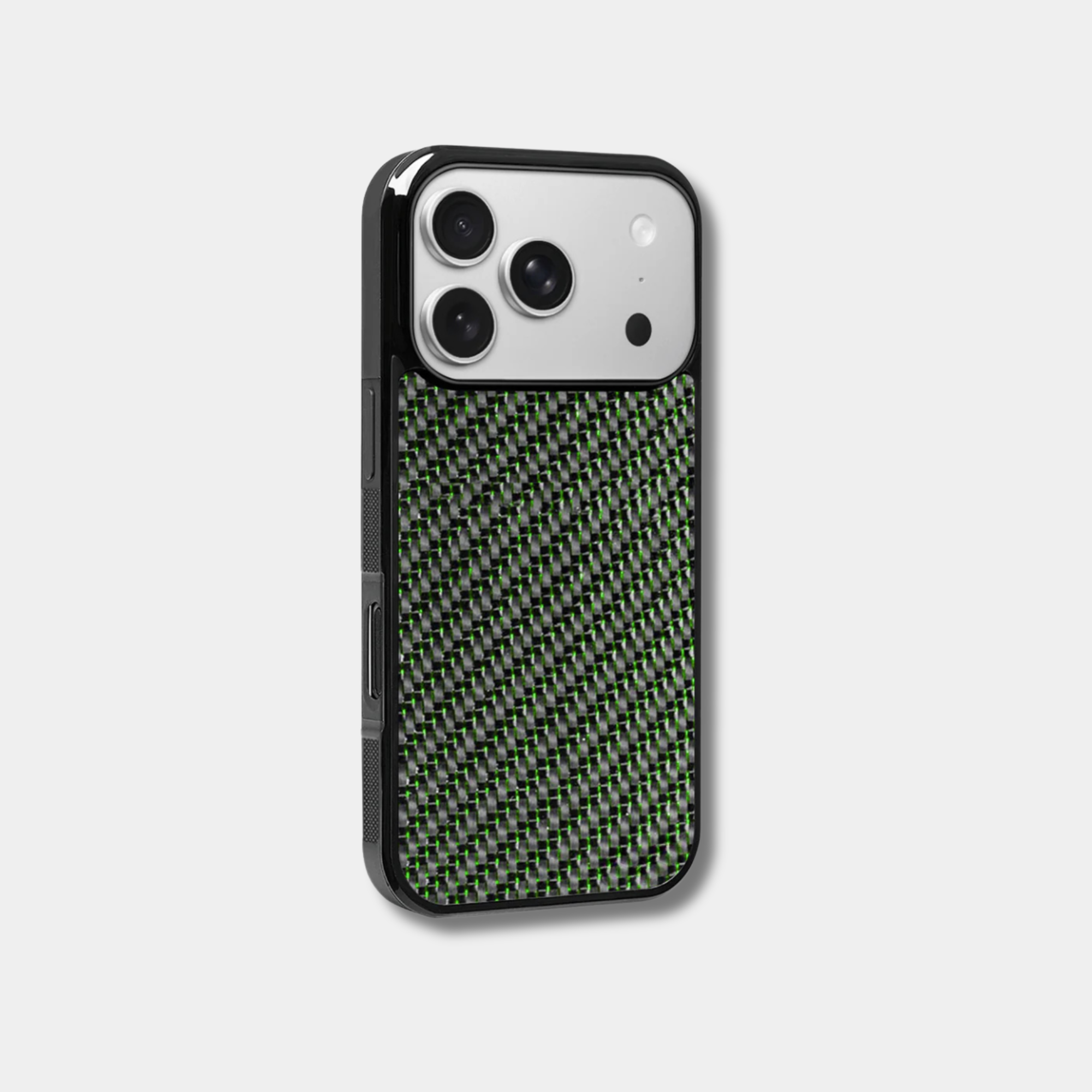 Coque Apple iPhone en fibre de carbone colorée de marque Fibernium, finition résistante et élégante visible sur l'image.